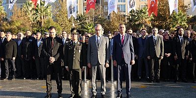 CUMHURİYETİMİZİN KURUCUSU ULU ÖNDER ATATÜRK  10 KASIM'DA ATAŞEHİR'DE ANILDI