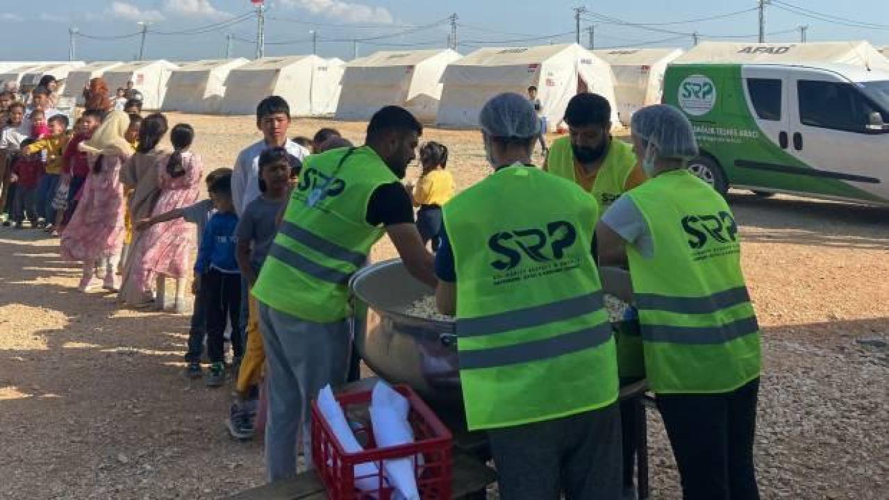 Dayanışma Saygı ve Koruma Derneği depremzedelerin yanında