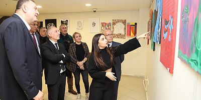 ‘De Rıen’ Resim Sergisi Kartal Belediyesi’nde Açıldı