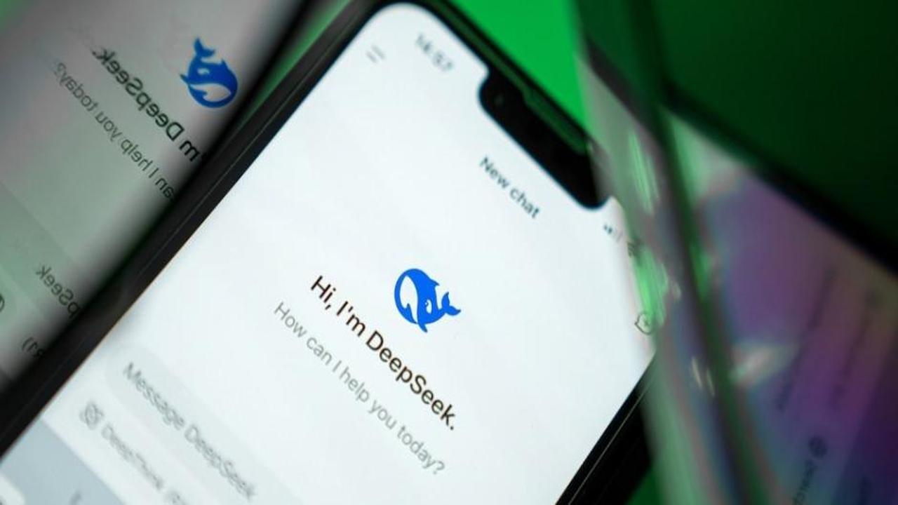 DeepSeek dünyanın gündemine oturdu! Piyasaları alt üst etmeye devam ediyor..
