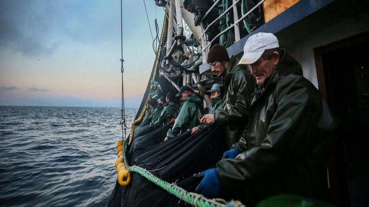 Denizlerde av yasağı başladı