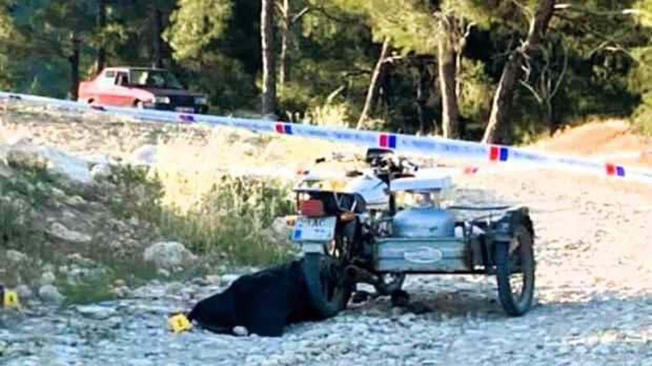 Denizli'de 23 yaşındaki genç ailesine pusu kurdu: Anne öldü, baba ağır yaralandı!