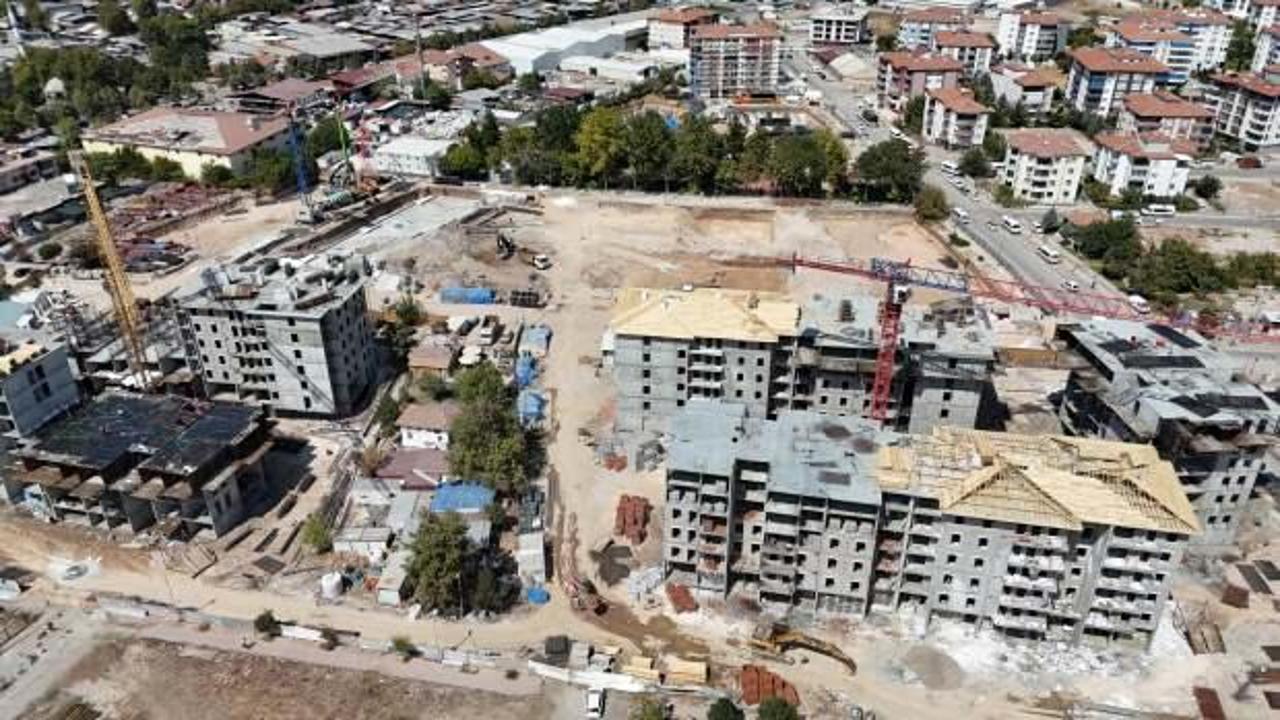 Deprem bölgesi Malatya'da binalar hızla yükseliyor!