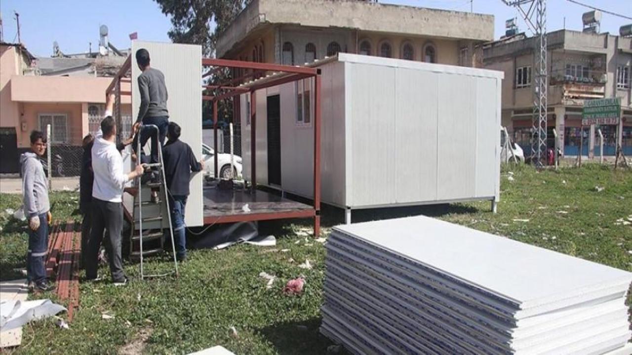 Depremler Adana'da konteyner evlere talebi artırdı
