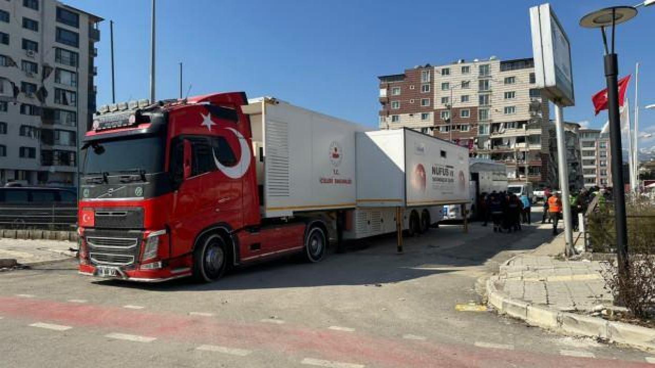 Depremzedeler için Mobil Nüfus Hizmetleri Aracı devrede