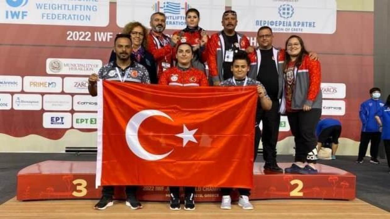 Dilara Uçan’dan 2 bronz madalya