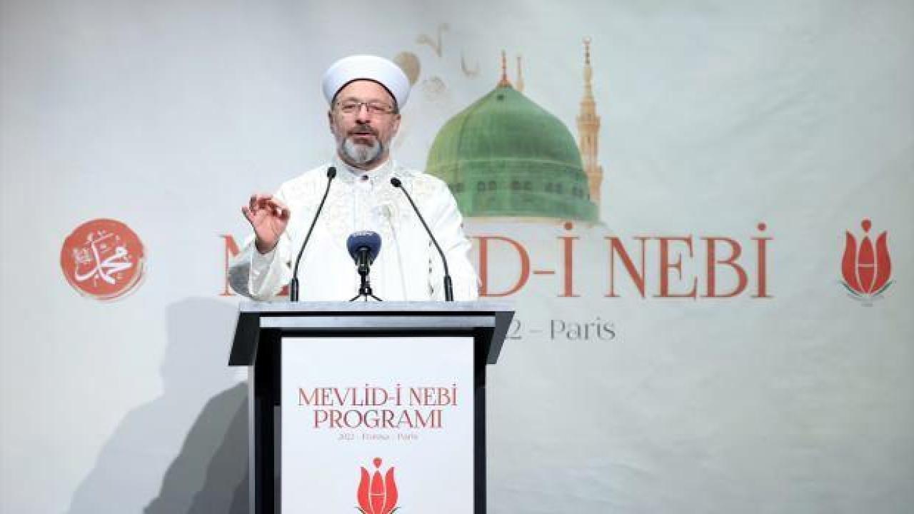 Diyanet İşleri Başkanı Erbaş, Paris'teki Mevlid-i Nebi programına katıldı