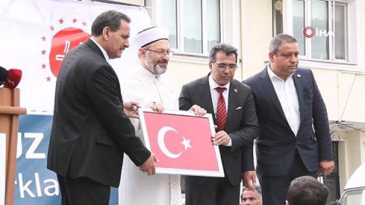 Diyanet İşleri Başkanı Erbaş Roman vatandaşları umreye uğurladı
