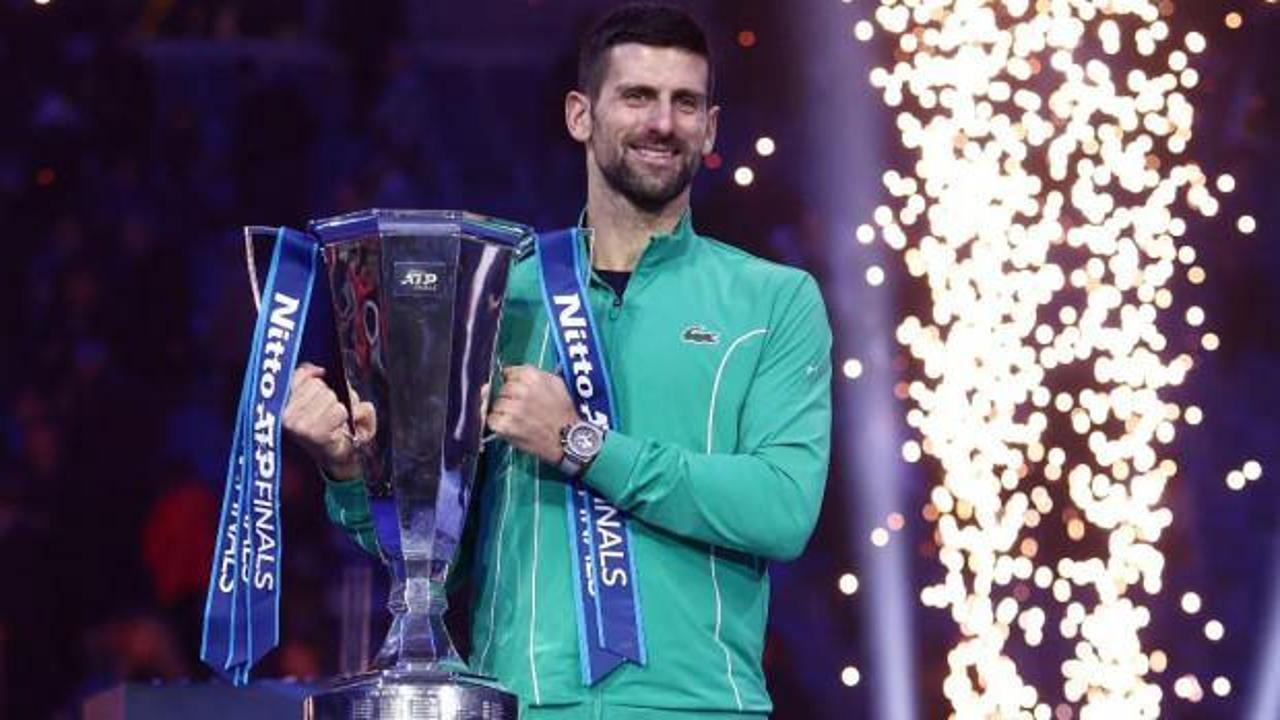 Djokovic tarih yazdı! Roger Federer'i geride bıraktı