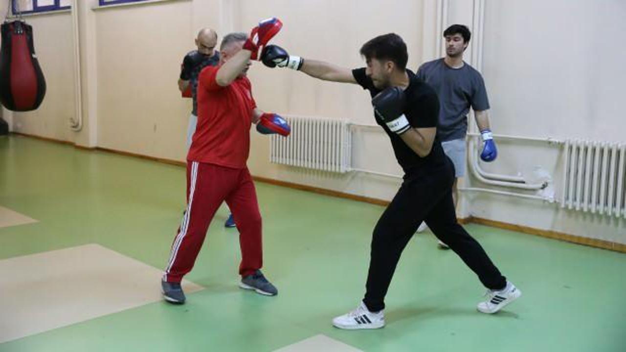 Doktor olmak için geldi boksör oldu: Turnuvaya katılacak