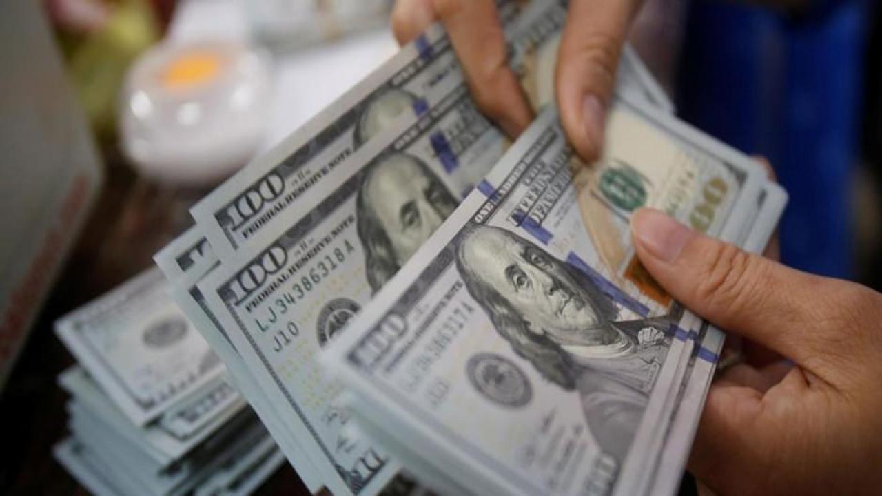 Dolar 38 TL'nin üstünde seyretmeye devam ediyor!