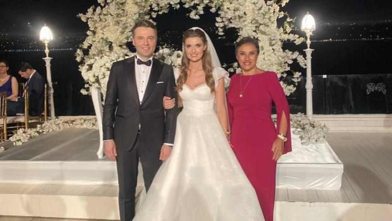 Düğüne ünlü akını: İki spiker Pınar Erbaş ve Mehmet Akif Ersoy evlendi