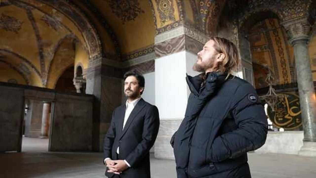 Dünyaca ünlü aktör Travis Fimmel Ayasofya'yı gezdi