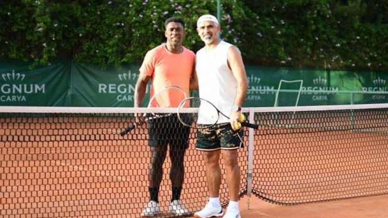 Dünyaca ünlü futbol efsanesi, İsmet Taşdemir'e yenildi