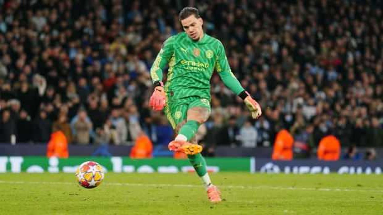 Dünyaca ünlü kaleciden batıl inanç itirafı! İç çamaşırı detayı şaşırttı