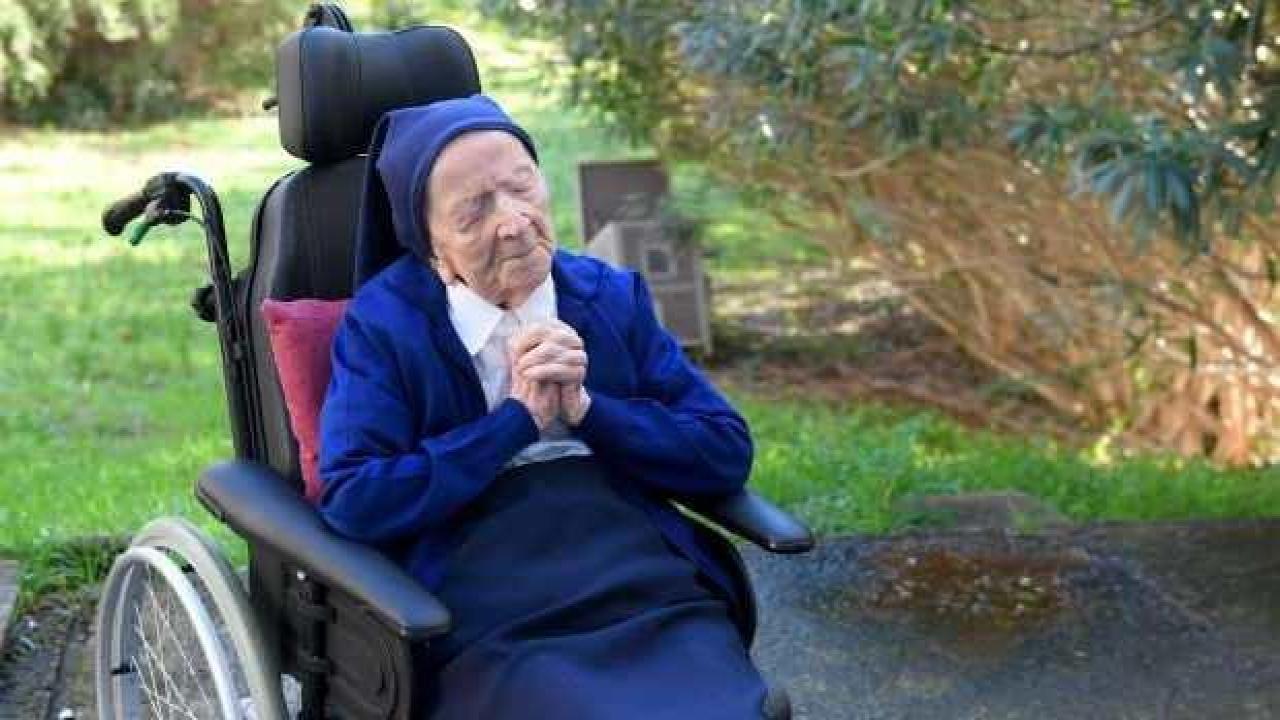Dünyanın en yaşlı insanı Fransız rahibe 118 yaşında öldü