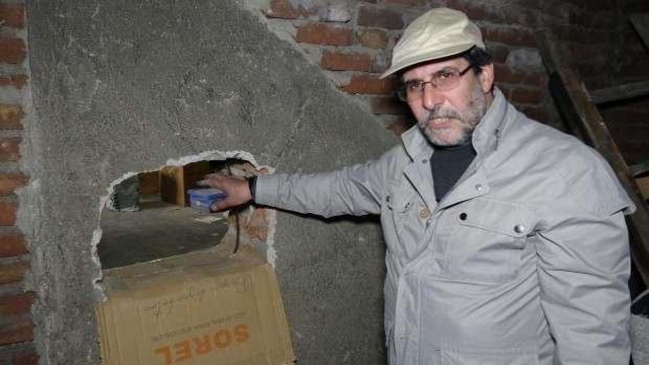 Duvarı delip 23 kilo altın çaldılar