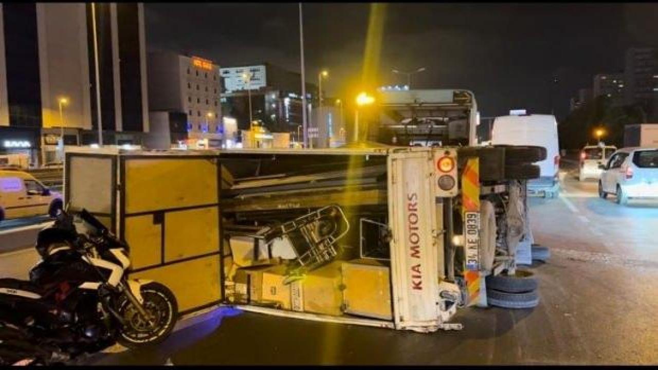 E-5 Kara Yolu'nda 4 araç ve 1 motosiklet kazaya karıştı: 4 yaralı