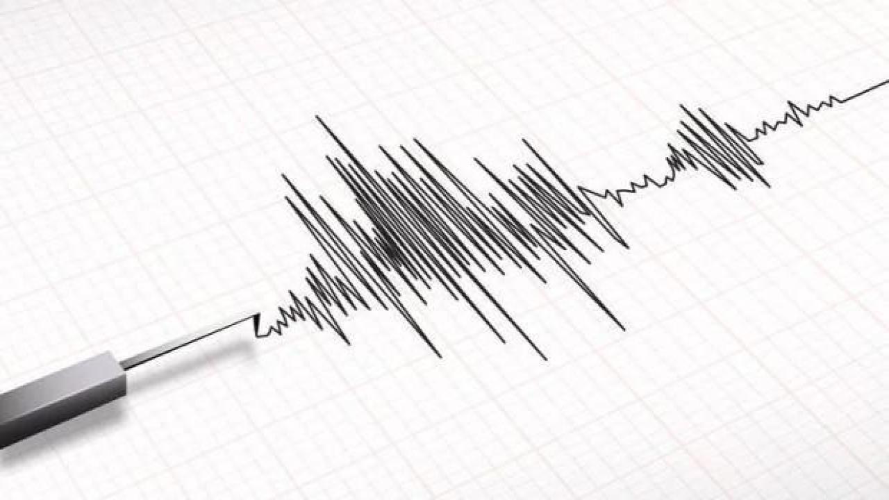 Ege Denizi'nde korkutan deprem!