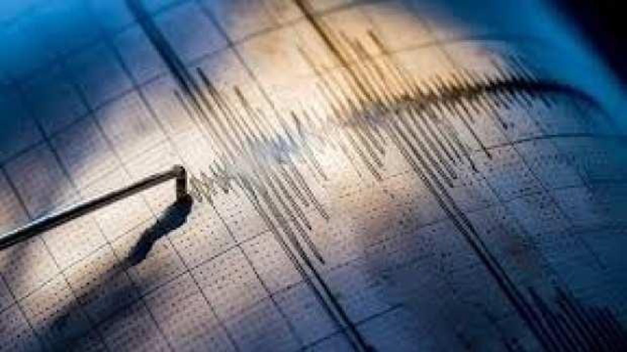Ege'de korkutan deprem