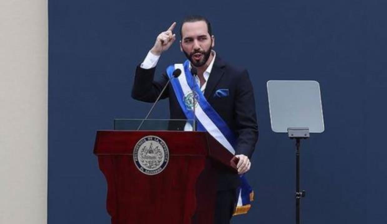 El Salvador Devlet Başkanı Bukele, ABD'yi ülkesindeki çeteleri desteklemekle suçladı
