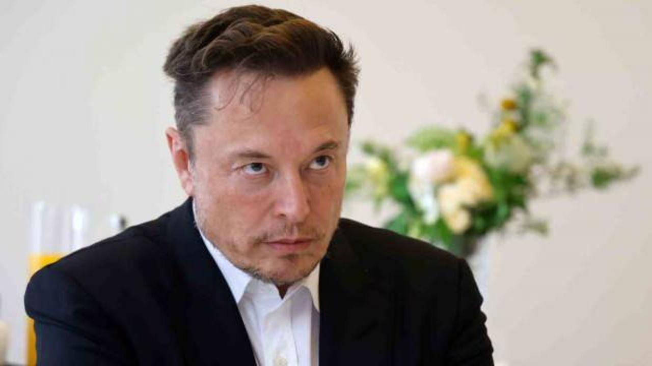 Elon Musk, OpenAI ve CEO'su Sam Altman'a 