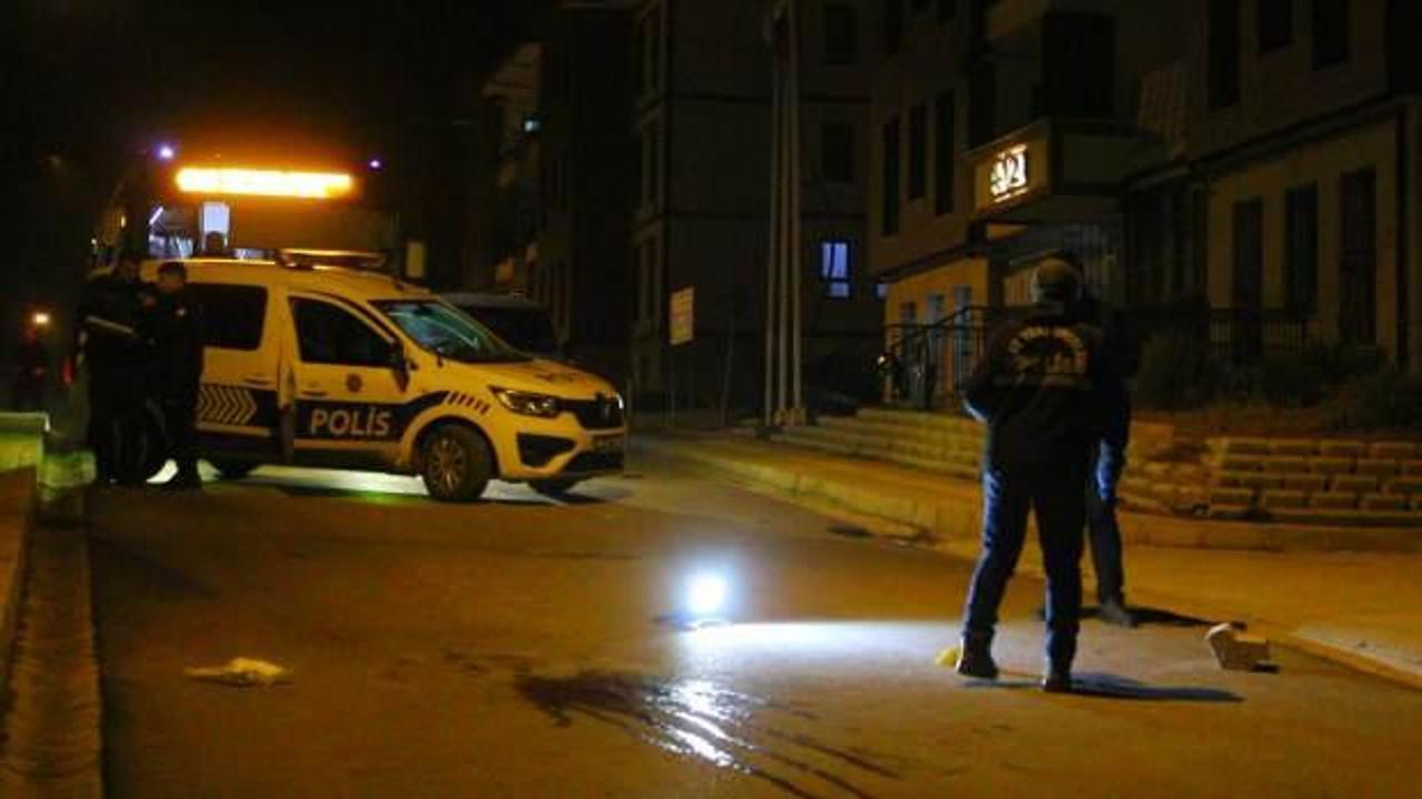 Emekli öğretmene evinin önünde silahlı saldırı