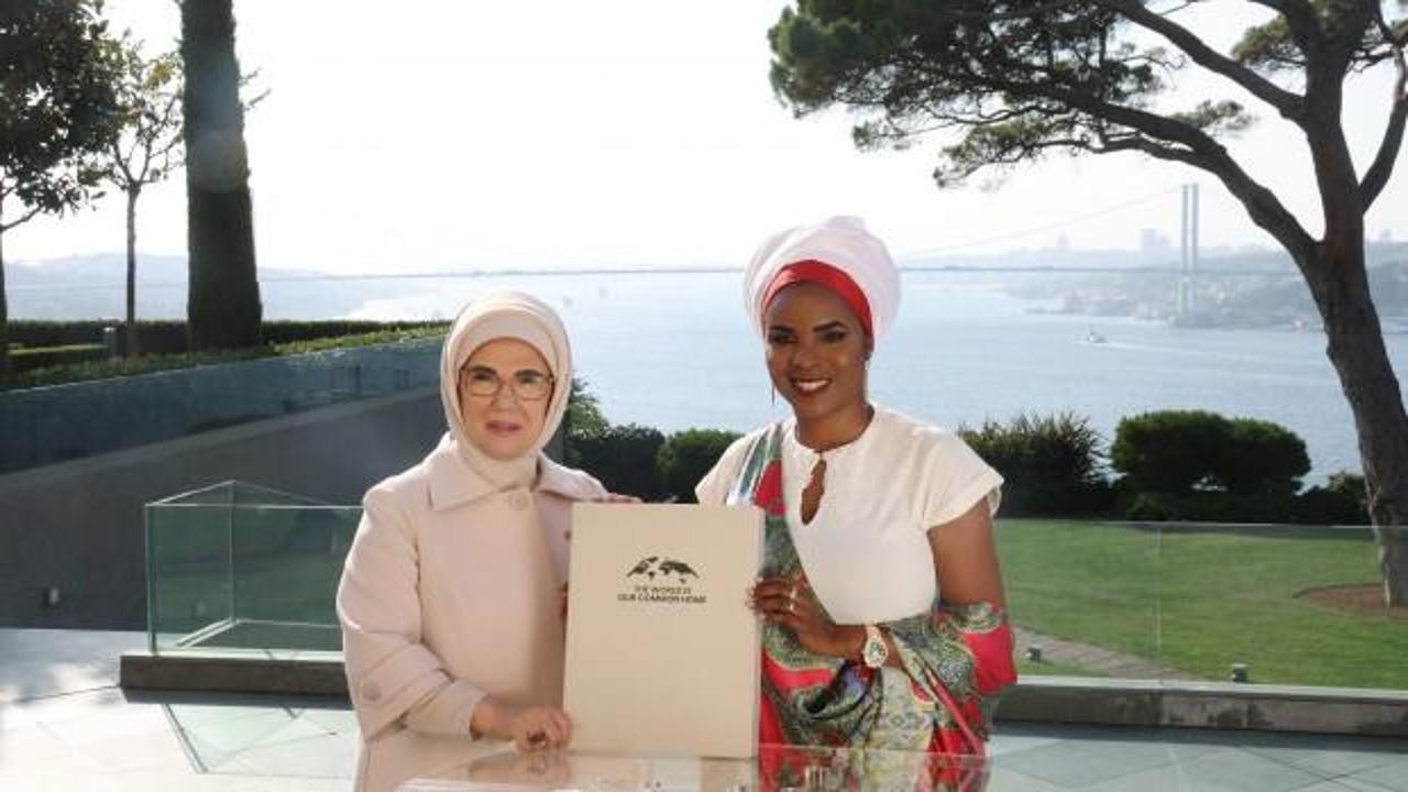 Emine Erdoğan, Burundi Devlet Başkanı'nın eşi Ndayishimiye ile görüştü