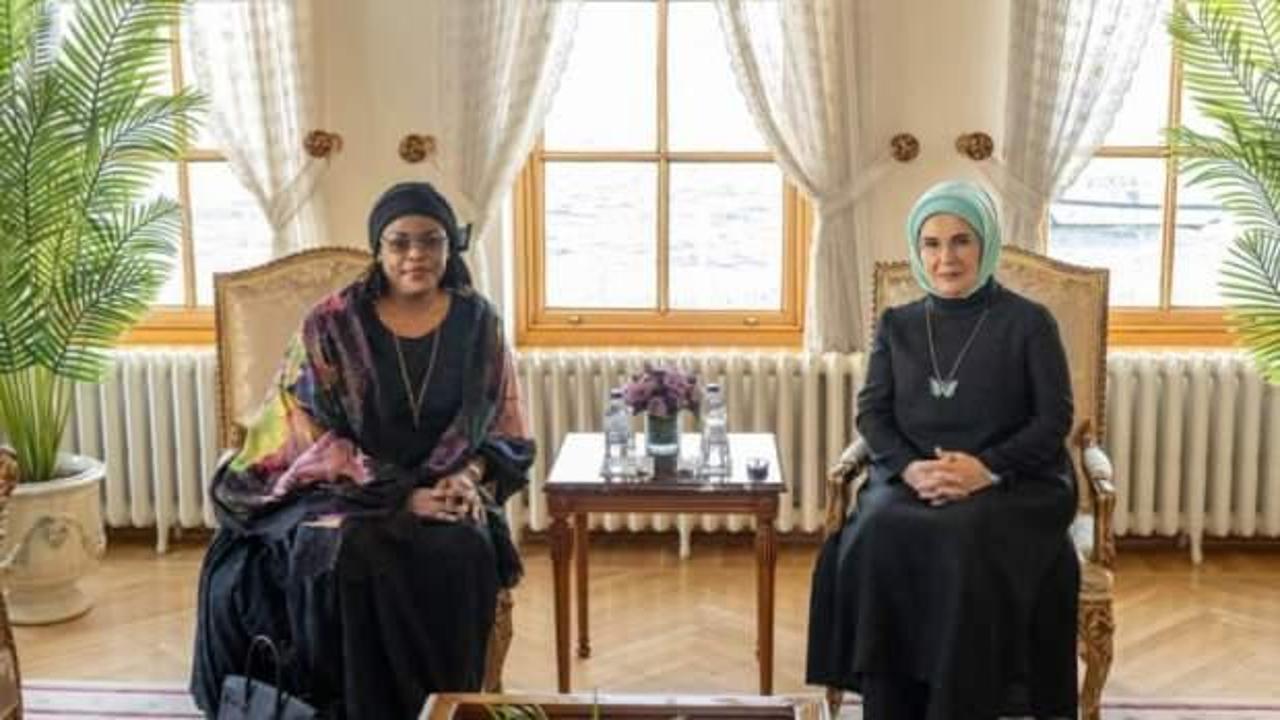 Emine Erdoğan, Senegal Cumhurbaşkanı Sall'ın eşi Marieme Faye Sall ile görüştü