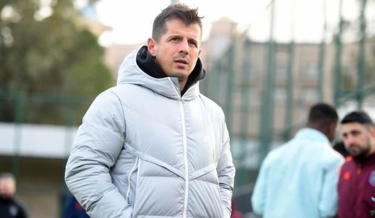 Emre Belözoğlu'ndan 3 büyüklere fark!