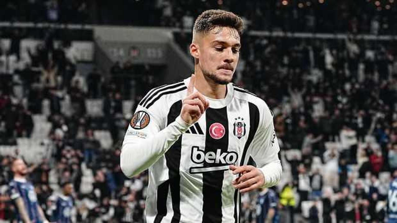 Ernest Muçi çıkışa geçti! Beşiktaş'ı sırtlıyor