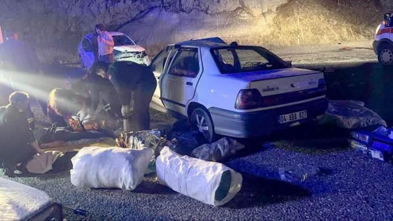 Erzurum'da 2 otomobil çarpıştı; 1 ölü, 3 yaralı