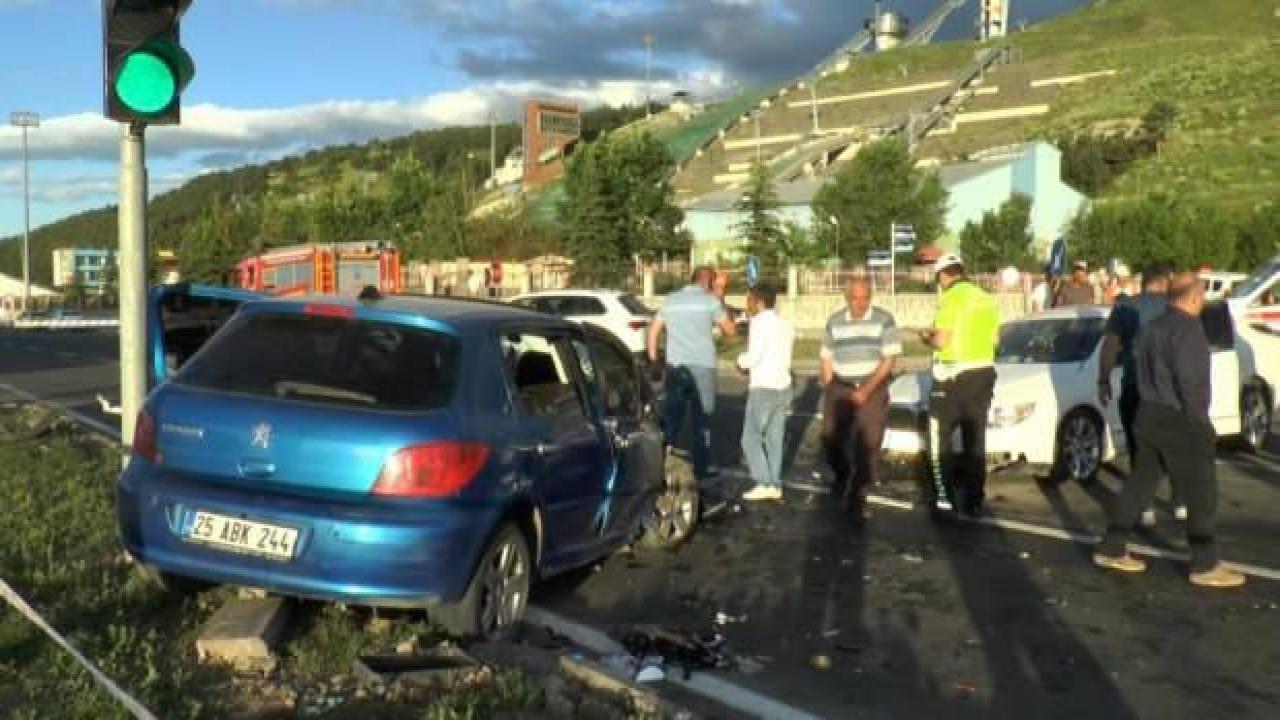 Erzurum’da feci kaza: 9 yaralı