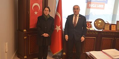 ESİN KÖYMEN AK PARTİ MALTEPE İLÇE BAŞKANLIĞINI ZİYARET ETTİ