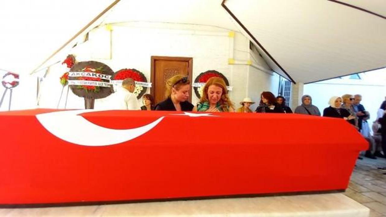 Eski Dışişleri Bakanı Yaşar Yakış, son yolculuğuna uğurlandı