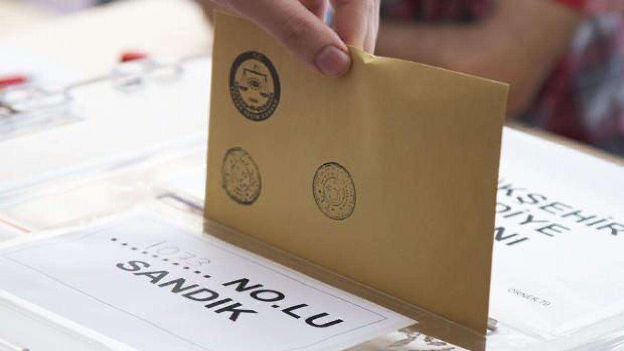 Eski kimlikle oy kullanılabilir mi? Merak edilen soru yanıt buldu
