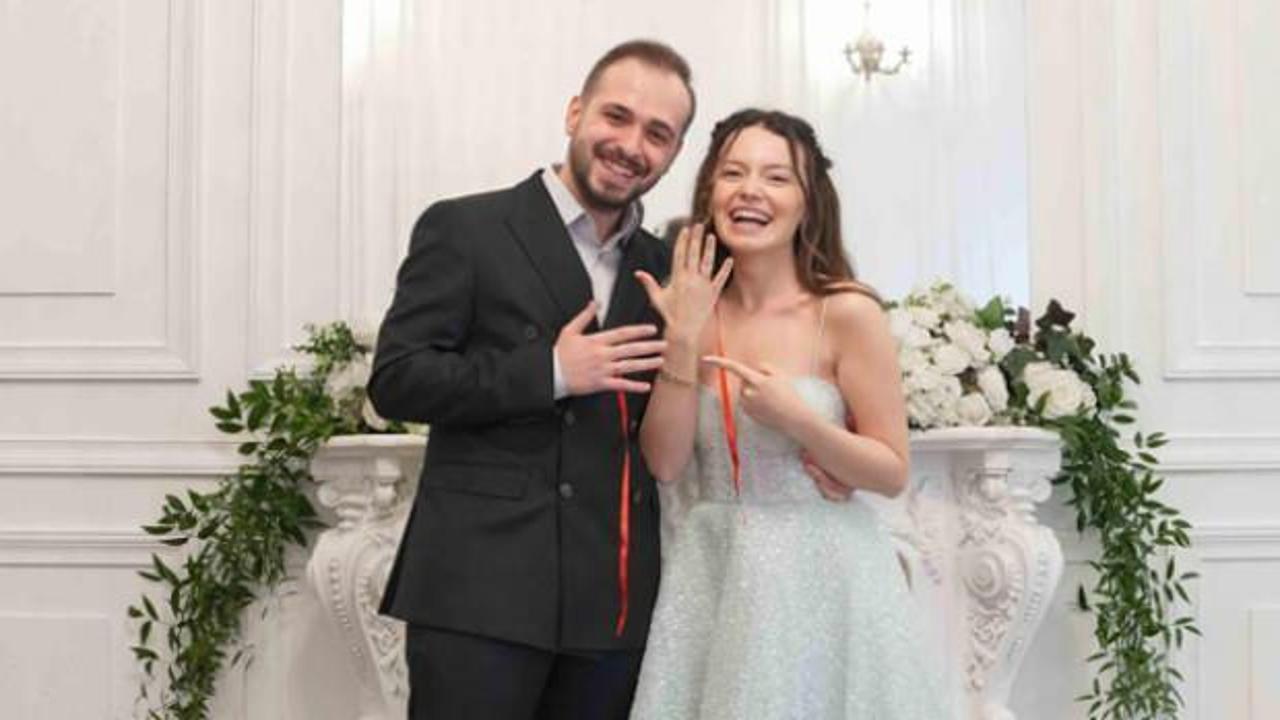 Eşkıya Dünyaya Hükümdar Olmaz’ın Didem’i Gizem Arıkan nişanlandı! Sade bir nişan töreni ile evlilik yolunda ilk adımı attılar