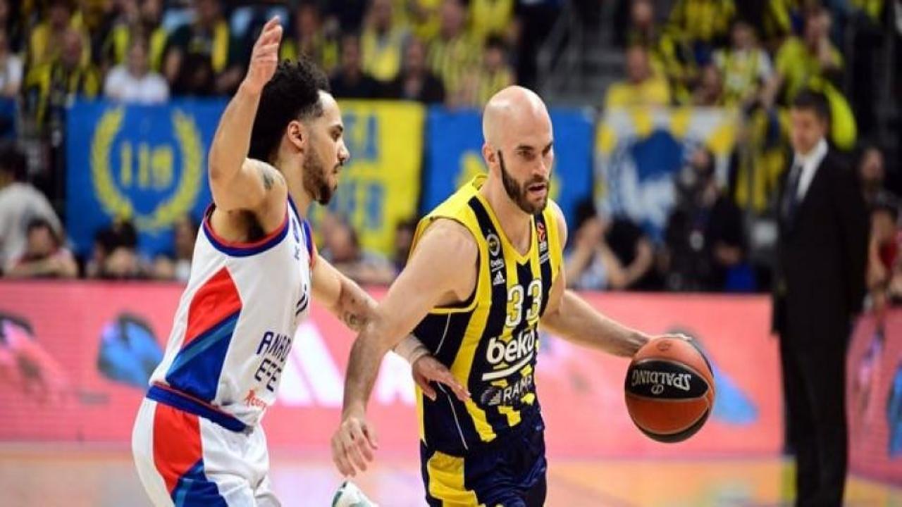 EuroLeague'de Türk derbisi! Anadolu Efes, Fenerbahçe'yi devirdi