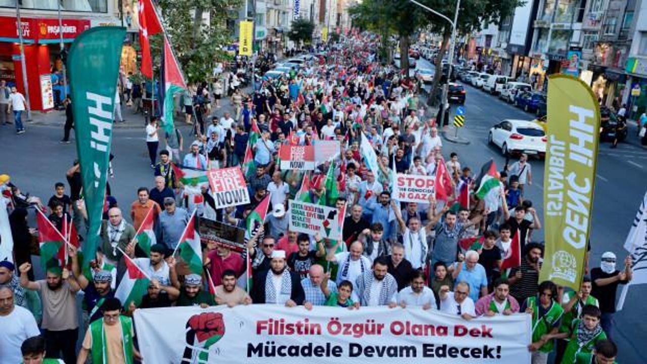 Fatih Camisi'nden Edirnekapı'ya Filistin'e destek yürüyüşü