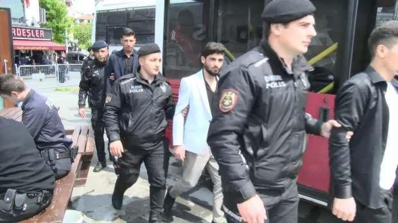 Fatih'te kaçak göçmen operasyonu: 200 kişi yakalandı