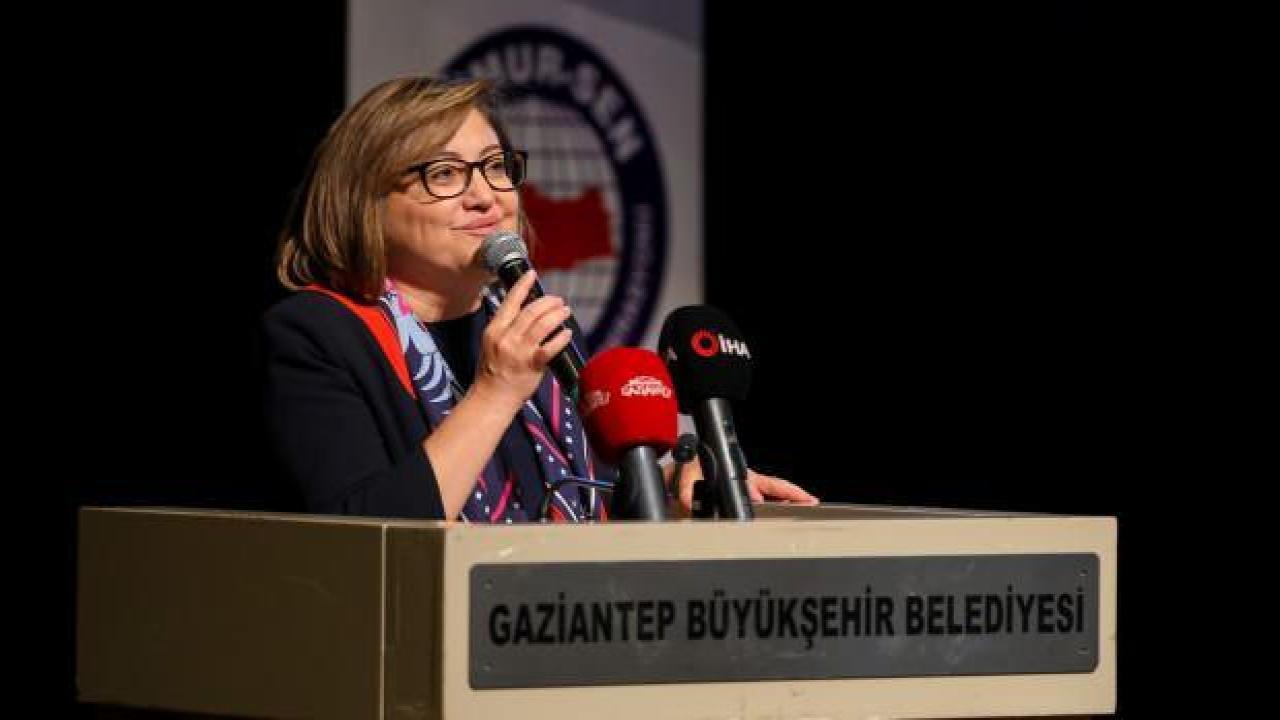 Fatma Şahin sözleşmeli personele verilecek sosyal denge tazminatını iki katına çıkardı