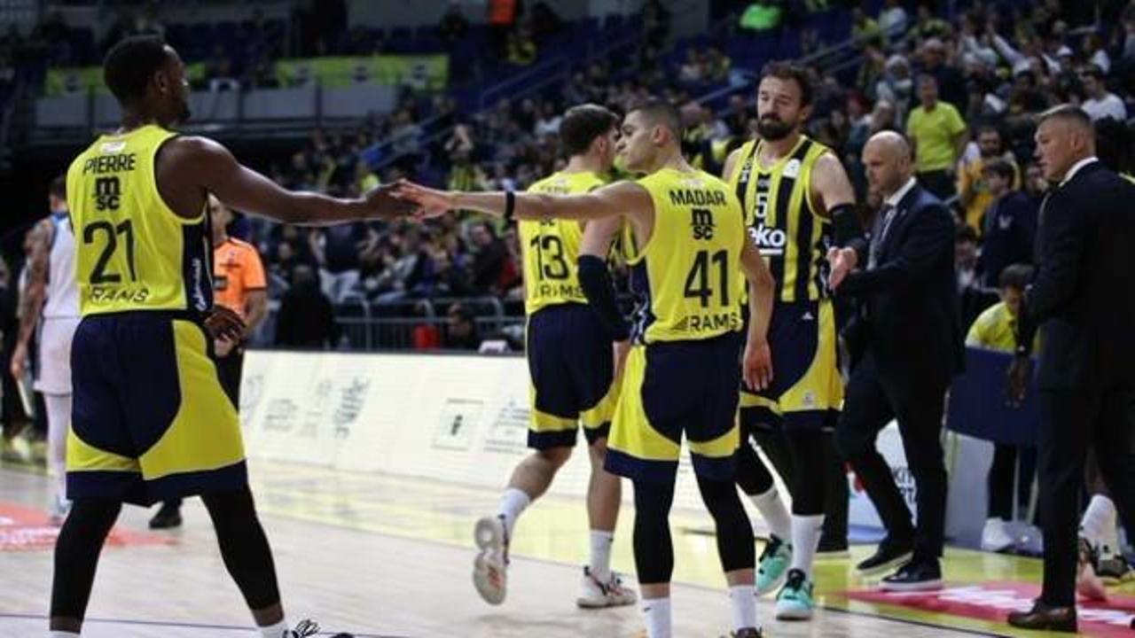 Fenerbahçe Beko, Türk Telekom'u farklı geçti