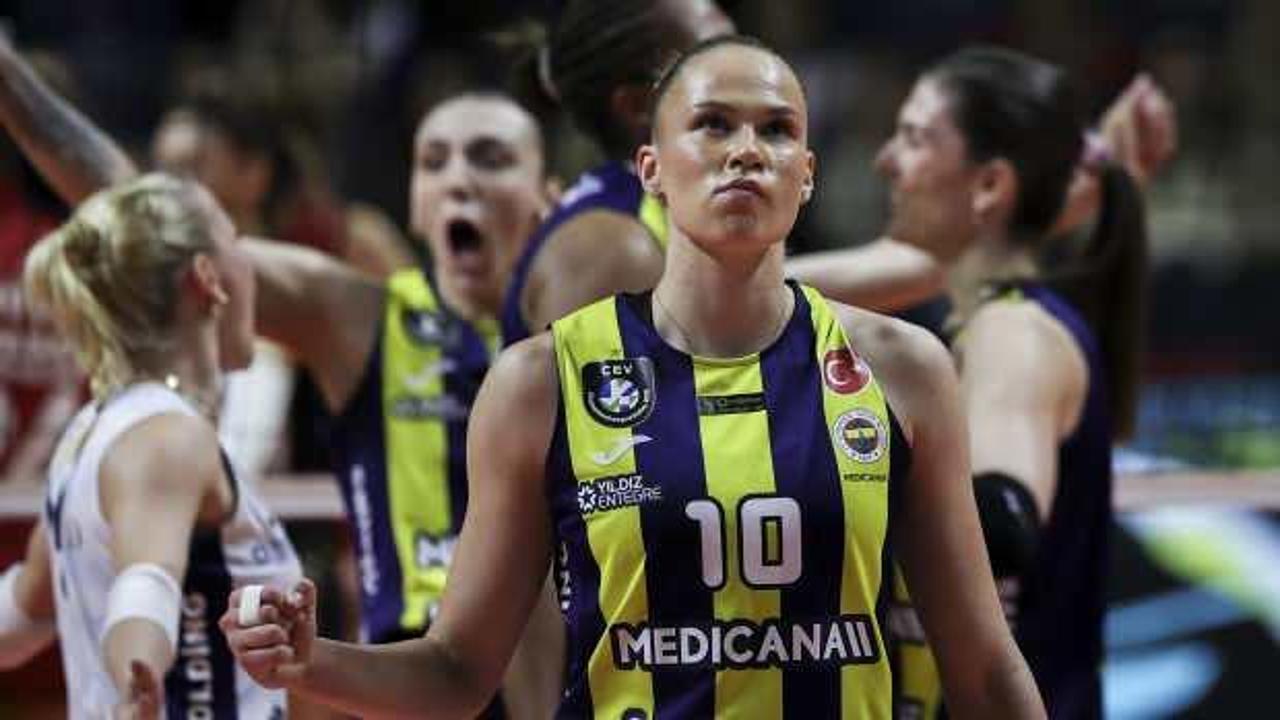 Fenerbahçe, Galatasaray'ı eleyerek finale yükseldi!
