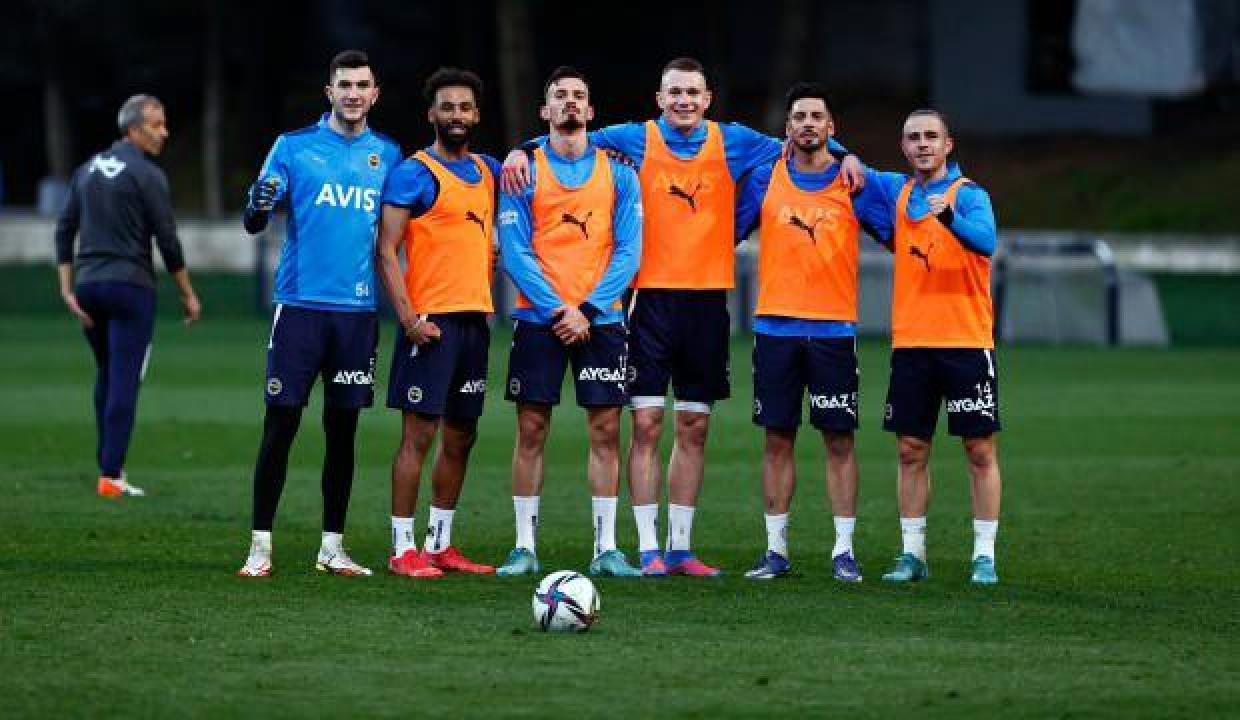 Fenerbahçe, Göztepe maçı hazırlıklarına başladı