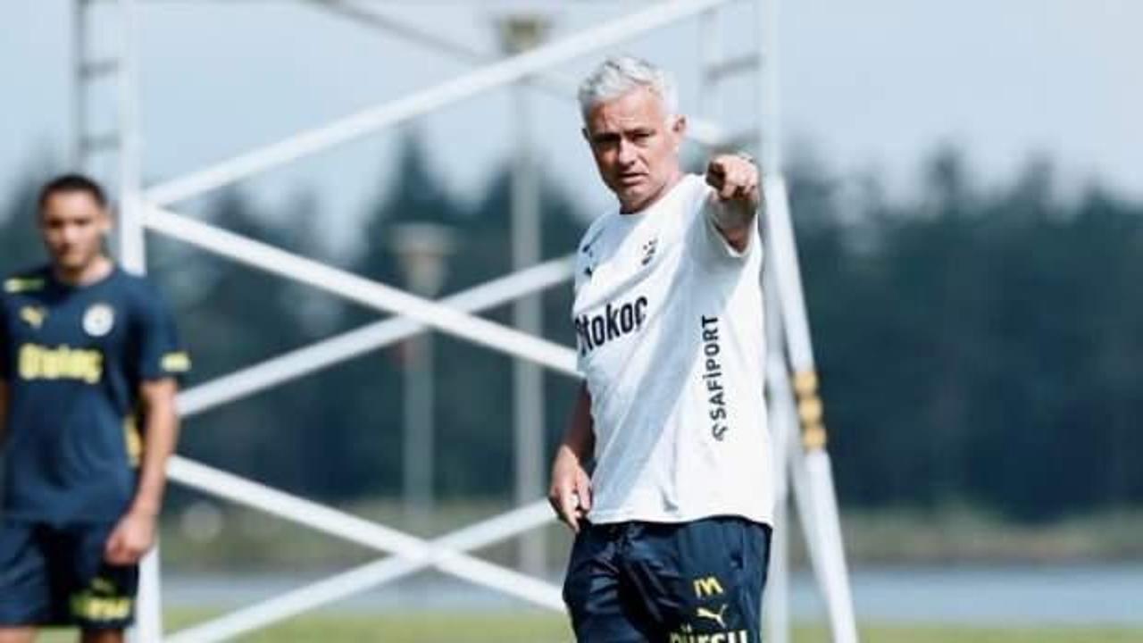 Fenerbahçe, kamp çalışmaları için Avusturya'ya gitti