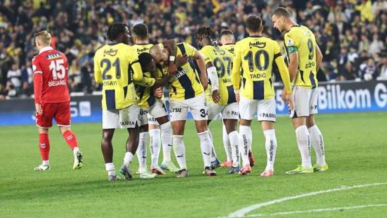 Fenerbahçe ligde kazandığı 8 maçın 7’sinde gol yemedi