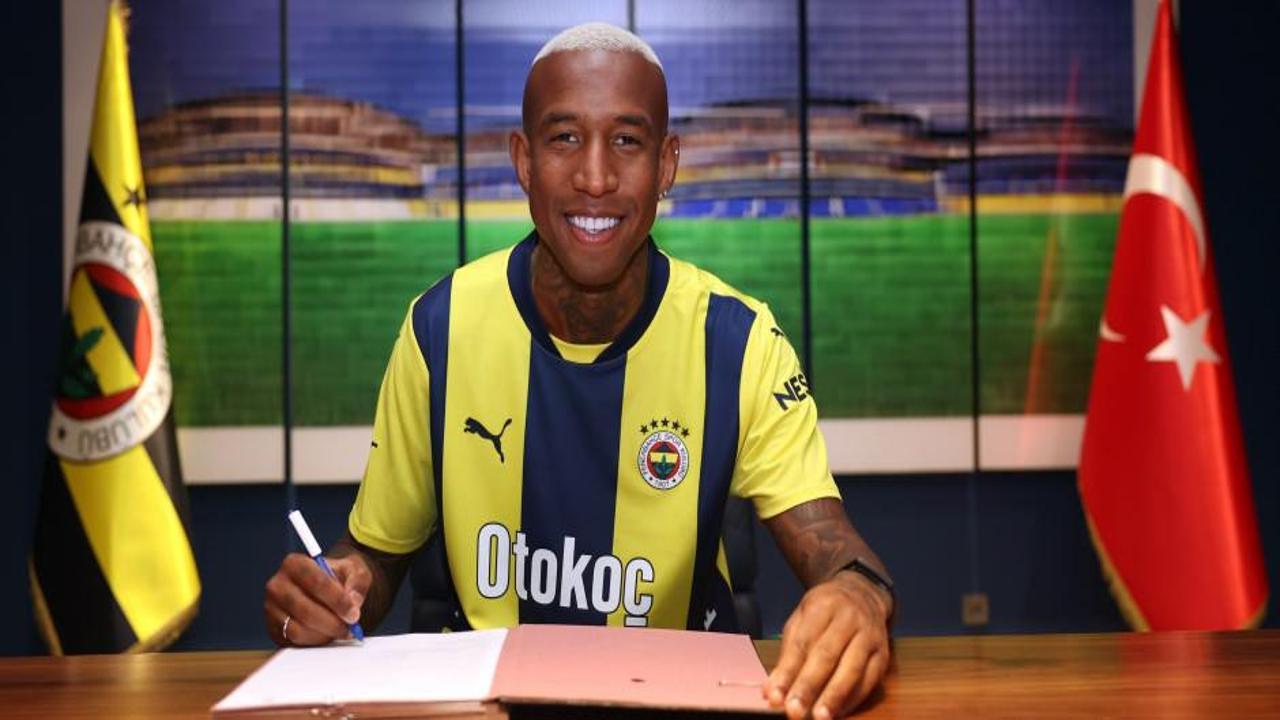 Fenerbahçe, Talisca'yı resmen duyurdu