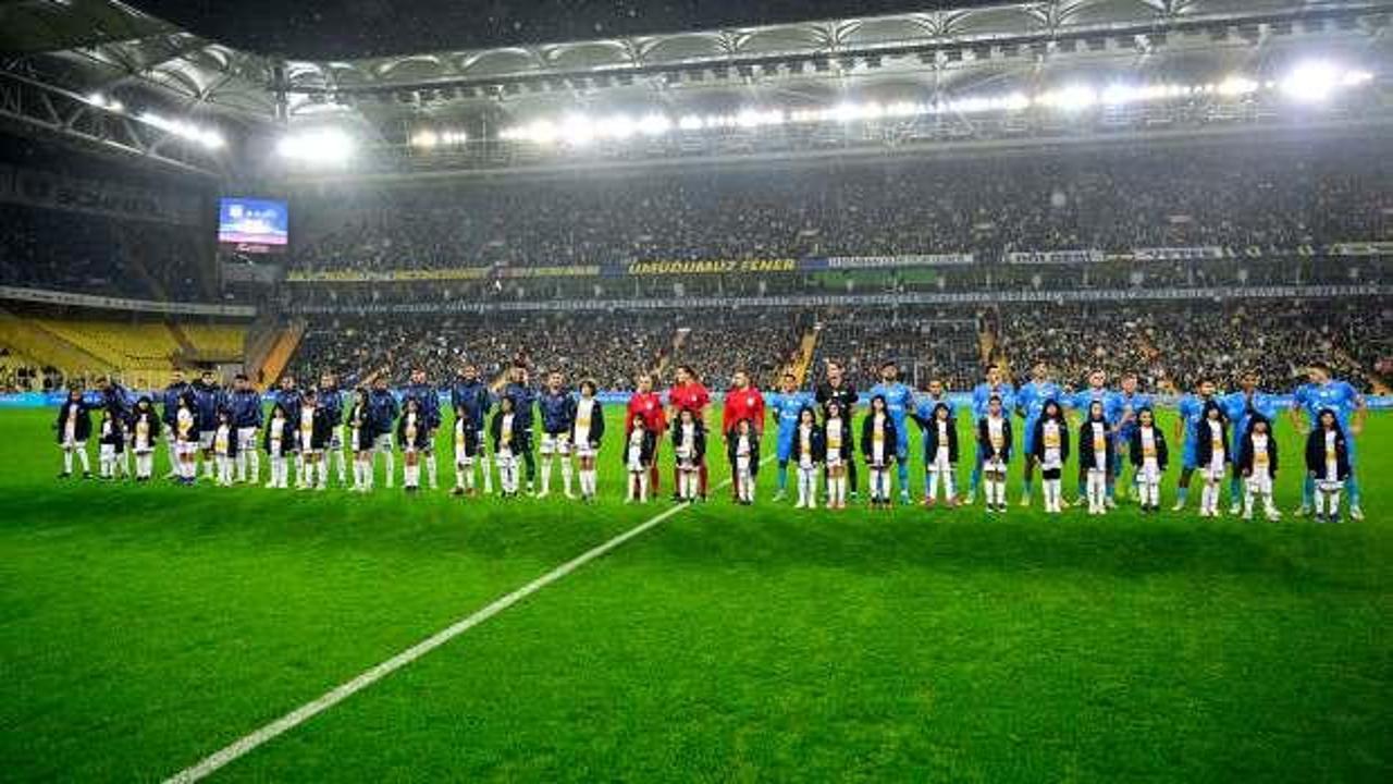 Fenerbahçe tribünlerinde istifa sesleri