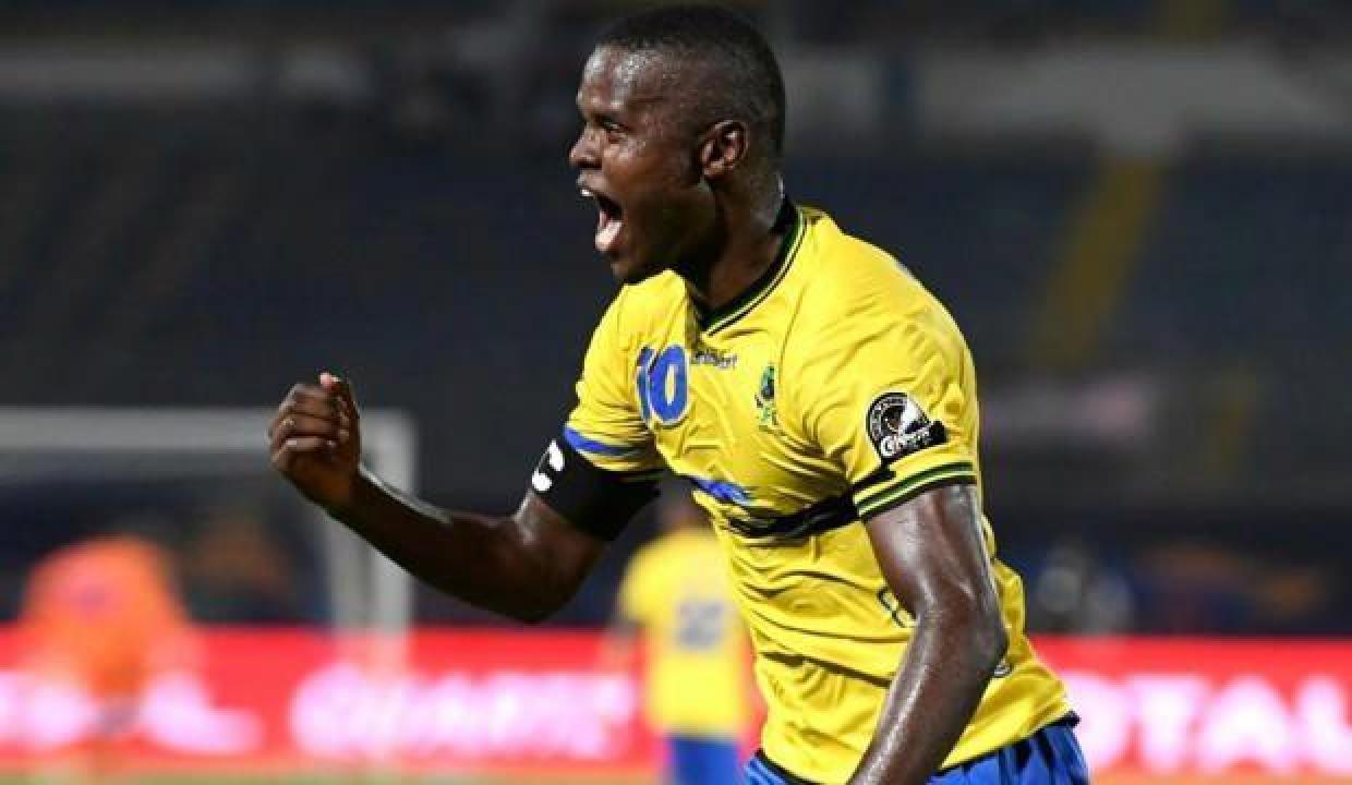 Fenerbahçe'de beğenilmeyen Samatta rekora koşuyor!