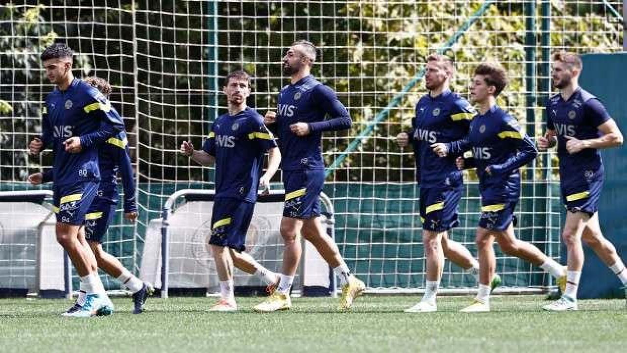 Fenerbahçe'de Rennes maçı hazırlıkları sürüyor
